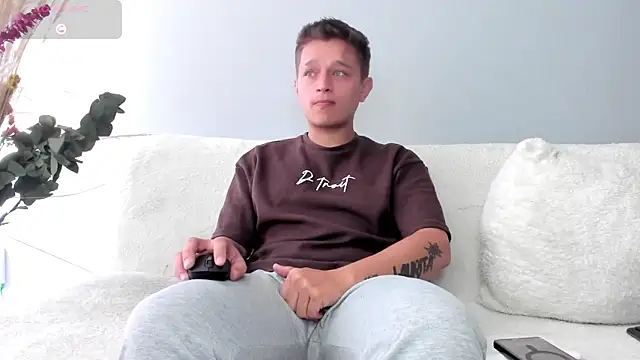 Snapshot of Tim_wolf chatting on February 8, 2025, 1:22 pm Tim wolf online show from February 8, 2025, 1:22 pm