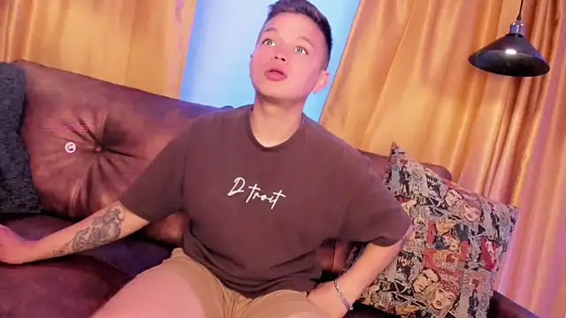 Snapshot of Tim_wolf chatting on November 8, 2025, 2:50 pm Tim wolf online show from November 8, 2025, 2:50 pm