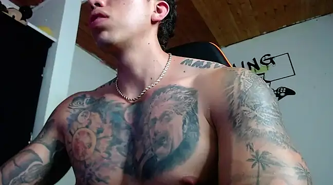 Adam Hudsond online show from December 5, 2024, 10:01 pm