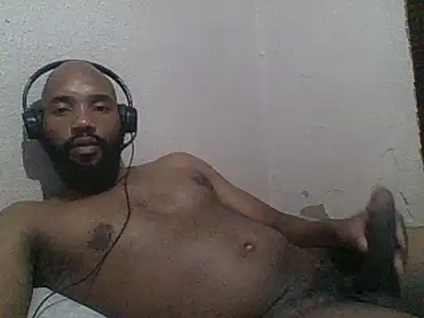 KAYBEEDEFREAK online show from January 10, 2025, 9:42 pm