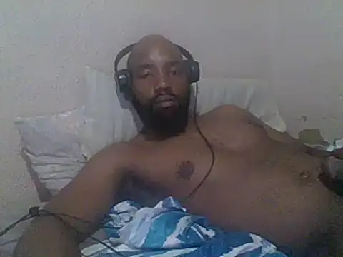 KAYBEEDEFREAK online show from February 1, 2025, 8:37 pm