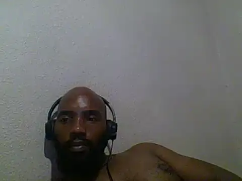 KAYBEEDEFREAK online show from February 5, 2025, 10:44 pm