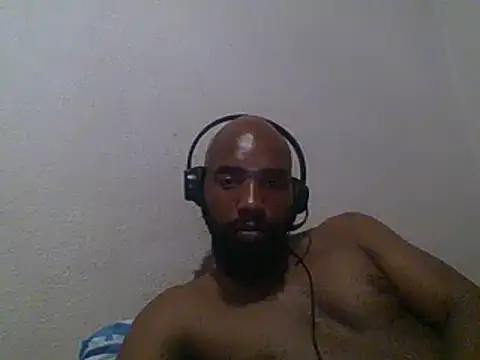 KAYBEEDEFREAK online show from February 9, 2025, 8:24 pm