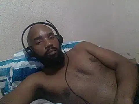 KAYBEEDEFREAK online show from February 10, 2025, 7:38 pm