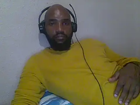 KAYBEEDEFREAK online show from February 13, 2025, 7:31 pm