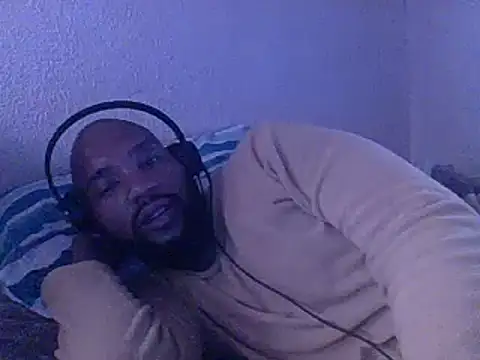 KAYBEEDEFREAK online show from February 14, 2025, 3:15 pm
