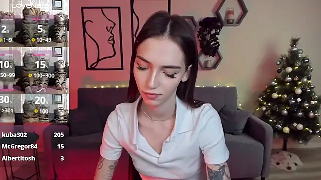 Snapshot of SophieCatty chatting on December 10, 2024, 2:27 am SophieCatty online show from December 10, 2024, 2:27 am