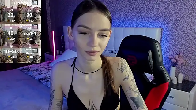 Snapshot of SophieCatty chatting on February 20, 2025, 6:17 am SophieCatty online show from February 20, 2025, 6:17 am