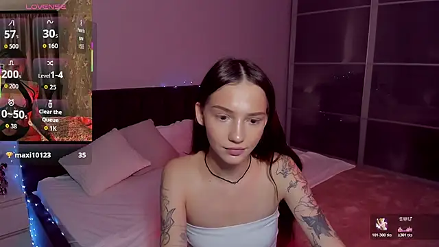 Snapshot of SophieCatty chatting on June 12, 2026, 10:58 am SophieCatty online show from June 12, 2026, 10:58 am