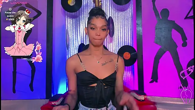 nickyminach  online show from July 3, 2026, 7:42 pm