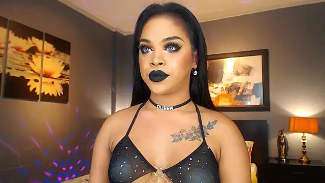 MarryQueen22 online show from April 25, 2026, 11:57 pm
