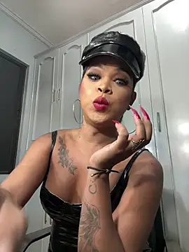 MarryQueen22 online show from June 14, 2026, 7:16 pm
