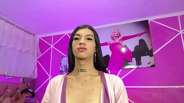 Snapshot of Ortegakim chatting on March 6, 2025, 8:19 am Ortegakim online show from March 6, 2025, 8:19 am