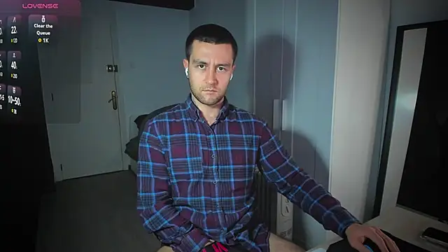 Snapshot of HonestAndrew chatting on February 5, 2025, 3:20 pm HonestAndrew online show from February 5, 2025, 3:20 pm