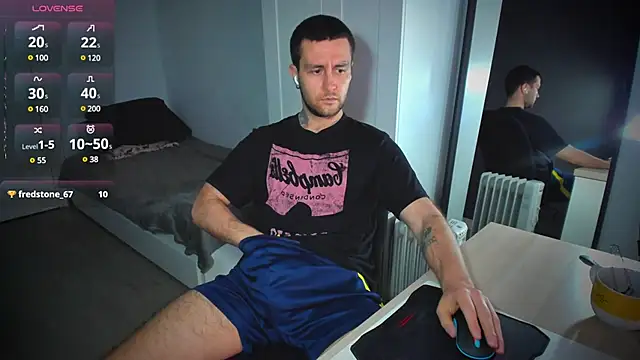 Snapshot of HonestAndrew chatting on February 17, 2025, 9:35 am HonestAndrew online show from February 17, 2025, 9:35 am