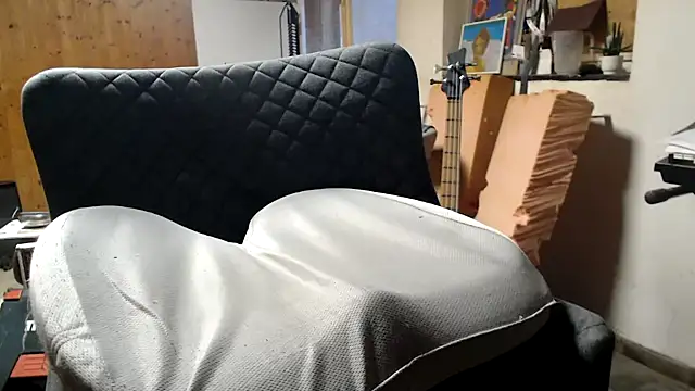 Snapshot of blow2gold chatting on March 17, 2025, 3:40 pm blow2gold online show from March 17, 2025, 3:40 pm