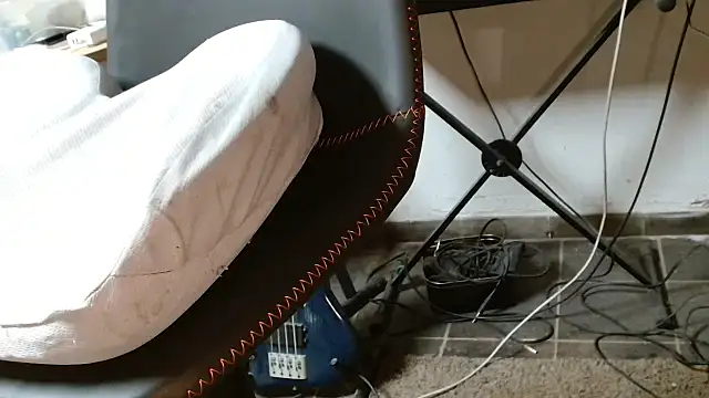 Snapshot of blow2gold chatting on October 4, 2025, 1:53 pm blow2gold online show from October 4, 2025, 1:53 pm