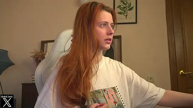 Snapshot of doll_lesli chatting on February 11, 2025, 8:42 pm doll lesli online show from February 11, 2025, 8:42 pm