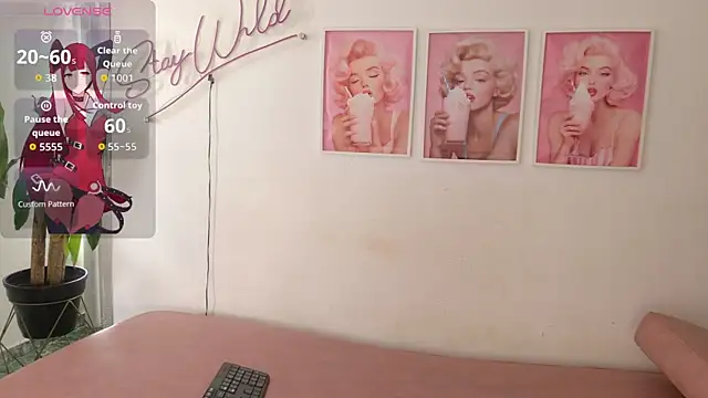 Snapshot of Adele_LatinLady chatting on July 29, 2026, 8:51 pm Adele LatinLady online show from July 29, 2026, 8:51 pm
