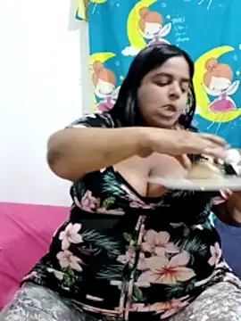 Snapshot of SusanaEshwar chatting on May 12, 2026, 9:56 pm SusanaEshwar online show from May 12, 2026, 9:56 pm
