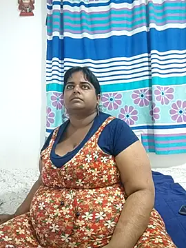 Snapshot of SusanaEshwar chatting on July 22, 2026, 4:21 pm SusanaEshwar online show from July 22, 2026, 4:21 pm