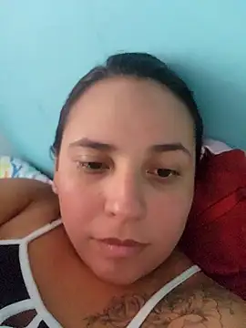 Snapshot of LizzRouse chatting on July 11, 2026, 10:11 pm LizzRouse online show from July 11, 2026, 10:11 pm