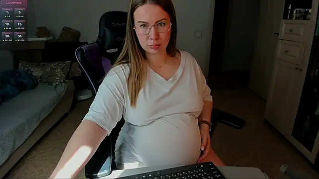 stella vestal online show from June 13, 2026, 3:59 am