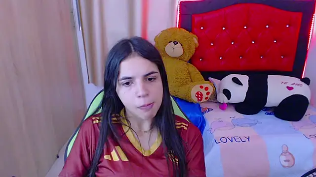  elenna online show from February 3, 2025, 6:17 pm