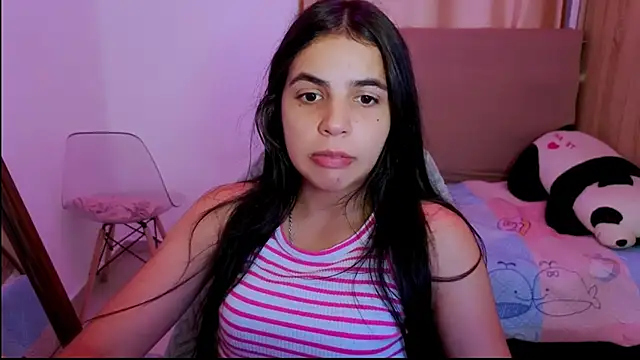  elenna online show from April 27, 2026, 7:23 pm