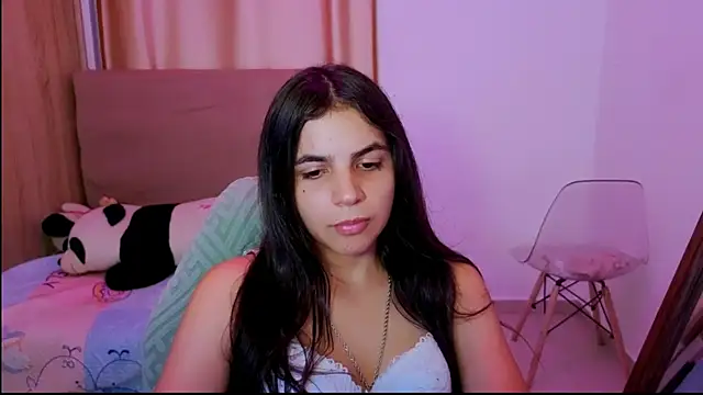  elenna online show from April 30, 2026, 6:14 pm