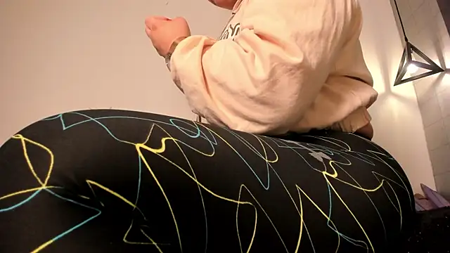 Snapshot of _rebecca1 chatting on March 19, 2025, 8:32 pm rebecca1 online show from March 19, 2025, 8:32 pm