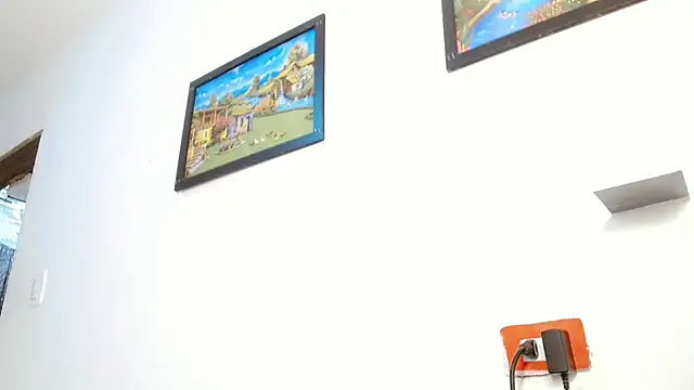 Snapshot of little_tsgirl_ chatting on March 13, 2025, 4:12 pm little tsgirl online show from March 13, 2025, 4:12 pm