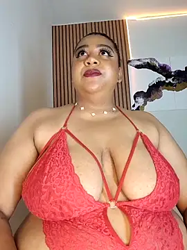 BiancaFollerach online show from May 13, 2026, 11:40 am