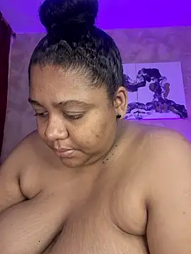 BiancaFollerach online show from July 15, 2026, 11:37 am