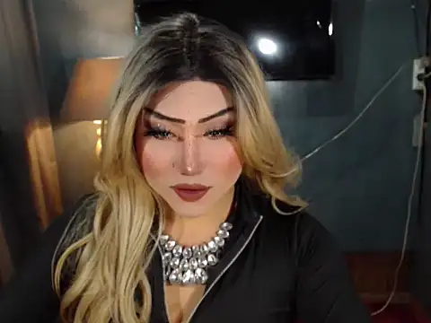 BlackAlison online show from April 14, 2026, 5:08 pm