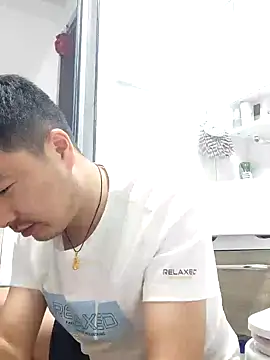 guozuo online show from March 5, 2025, 12:33 pm