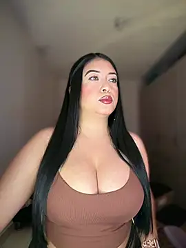 Snapshot of cami_ortiz__ chatting on August 7, 2026, 5:20 am cami ortiz online show from August 7, 2026, 5:20 am