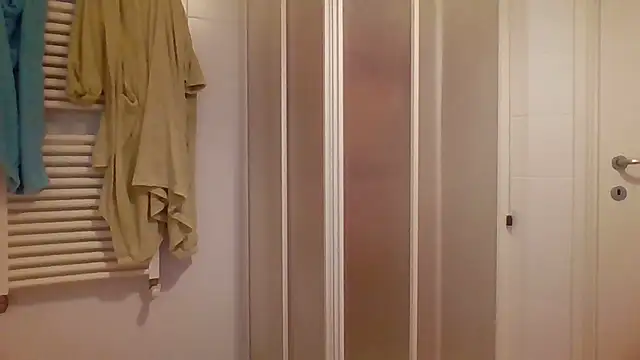 woww791 online show from September 13, 2025, 3:34 pm