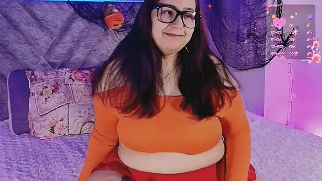 Snapshot of emmajohnss chatting on November 2, 2025, 3:53 am emmajohnss online show from November 2, 2025, 3:53 am