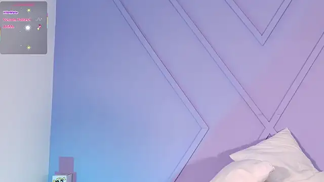 Snapshot of emmajohnss chatting on December 2, 2025, 3:56 am emmajohnss online show from December 2, 2025, 3:56 am