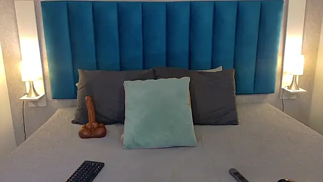 Madisonsmiith online show from June 16, 2026, 8:22 pm