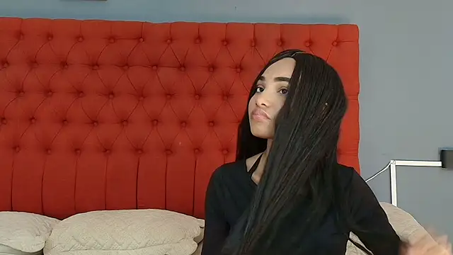 kristyl paez online show from November 23, 2025, 7:02 pm