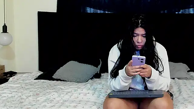 Snapshot of lissandthor13 chatting on October 30, 2025, 11:22 am lissandthor13 online show from October 30, 2025, 11:22 am