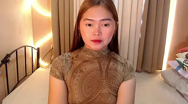 Snapshot of Itsme_claire chatting on December 13, 2024, 2:10 am Itsme claire online show from December 13, 2024, 2:10 am