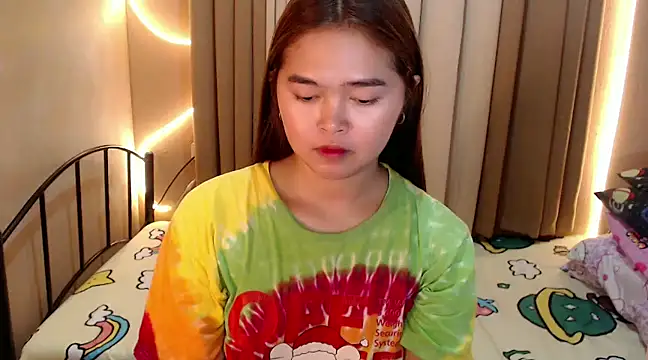 Snapshot of Itsme_claire chatting on December 25, 2024, 10:28 am Itsme claire online show from December 25, 2024, 10:28 am