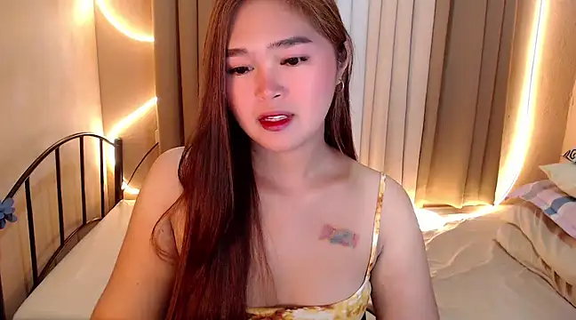 Snapshot of Itsme_claire chatting on January 10, 2025, 9:53 pm Itsme claire online show from January 10, 2025, 9:53 pm