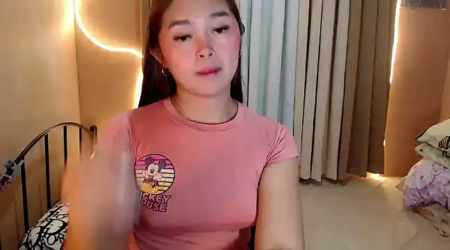 Snapshot of Itsme_claire chatting on January 27, 2025, 10:27 am Itsme claire online show from January 27, 2025, 10:27 am