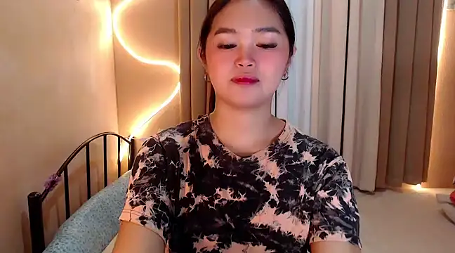 Snapshot of Itsme_claire chatting on March 3, 2025, 1:31 pm Itsme claire online show from March 3, 2025, 1:31 pm