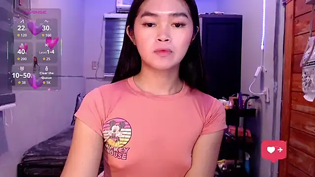 Snapshot of Itsme_claire chatting on October 8, 2025, 1:36 am Itsme claire online show from October 8, 2025, 1:36 am