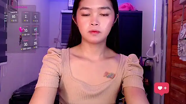 Snapshot of Itsme_claire chatting on October 9, 2025, 1:58 am Itsme claire online show from October 9, 2025, 1:58 am